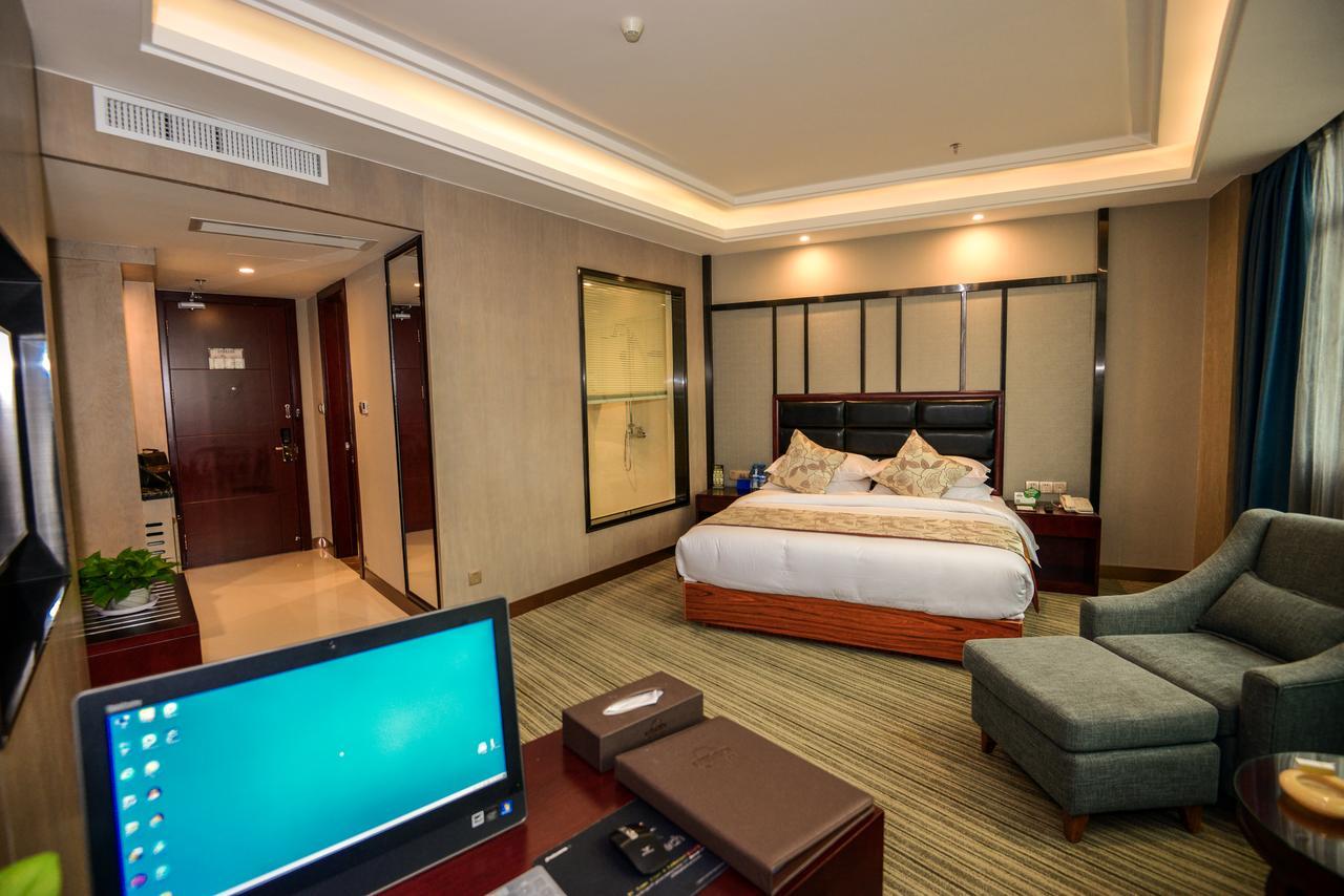 Days Hotel & Suites Shishi Quanzhou  Esterno foto