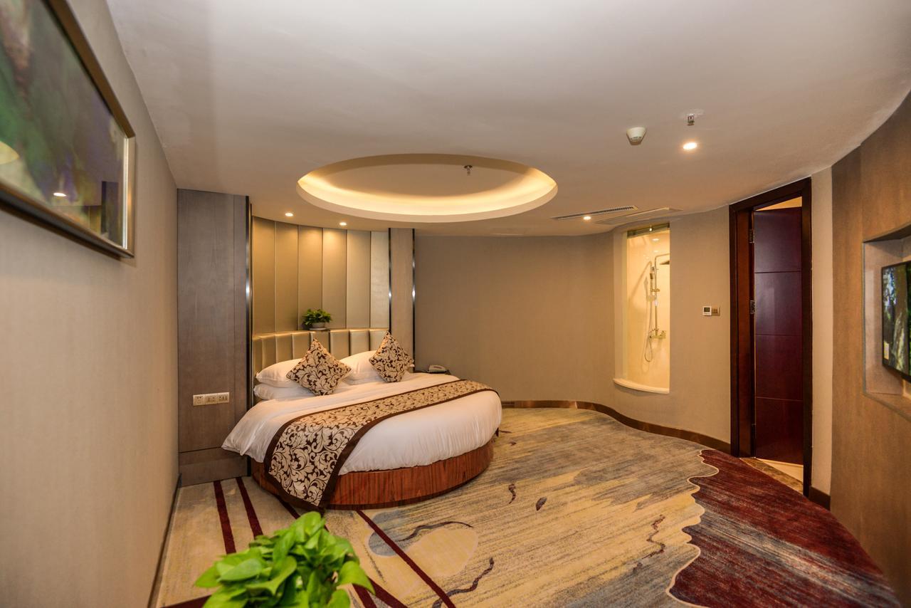 Days Hotel & Suites Shishi Quanzhou  Esterno foto