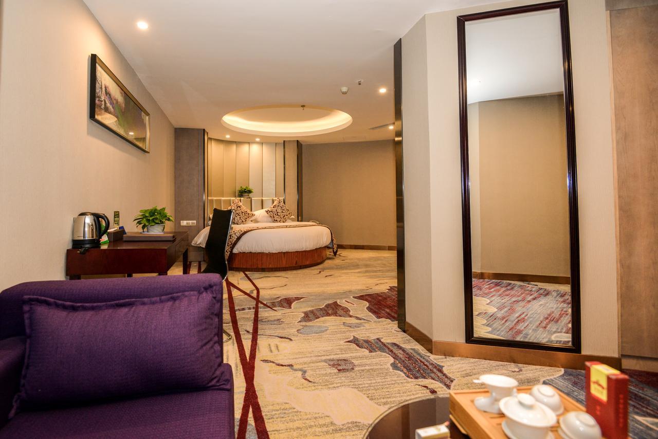 Days Hotel & Suites Shishi Quanzhou  Esterno foto